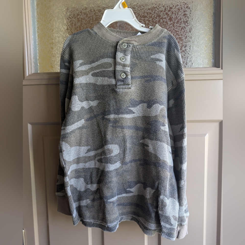 💜3/$15 5/$20 7/$25💜 Boys Sz 10 Camouflage Shirt